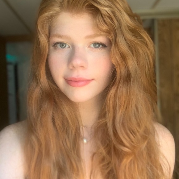 Meet your Posher, Mady - Picture 1 of 1